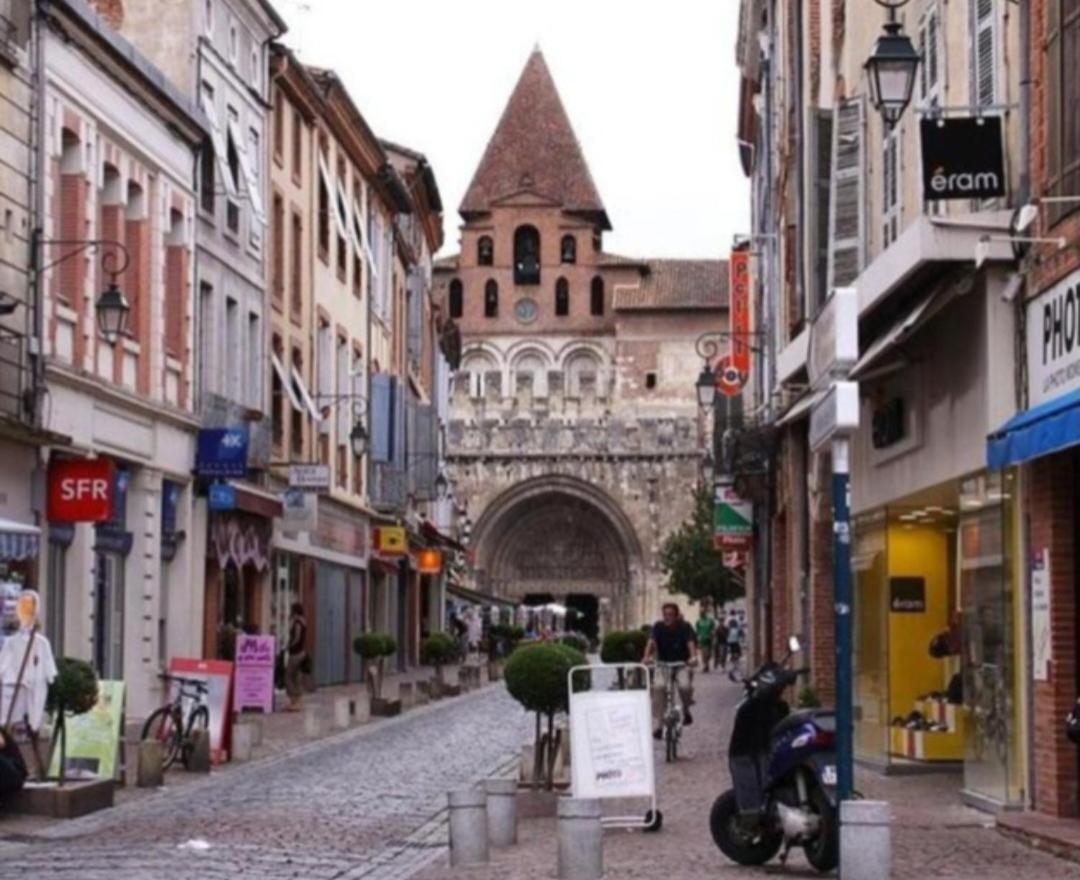 Hotel Bon camino Moissac Exterior foto